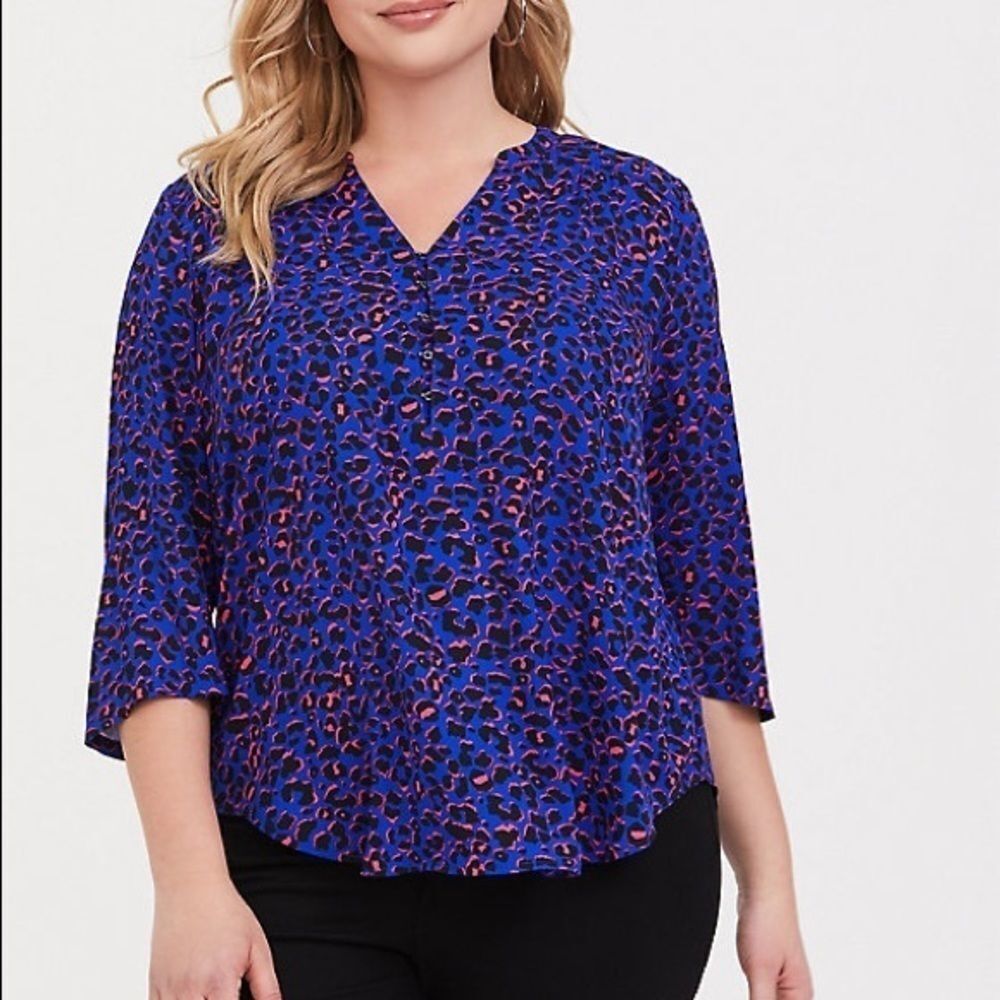 Torrid HARPER BLUE LEOPARD GEORGETTE BLOUSE